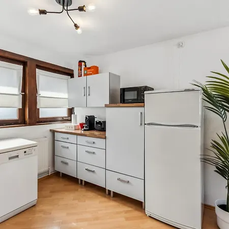 In Fuer 4 Personen- 50m2, 2 Zi, 4 Einzelbetten, Free Kaffee, Wifi & Parking - 24h Check In Gifhorn