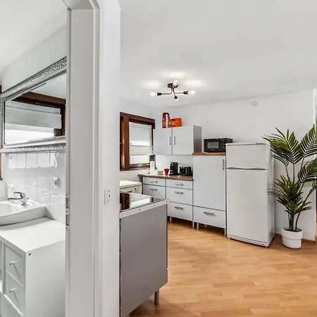 In Fuer 4 Personen- 50m2, 2 Zi, 4 Einzelbetten, Free Kaffee, Wifi & Parking - 24h Check In Apartment Gifhorn