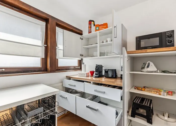 公寓 Crew Beds - In - For 4 People - 50m2, 1x Bedroom, 4x Single Bed, Free Coffee, Wifi & Parking - 24h Check In #gf01 吉夫霍恩