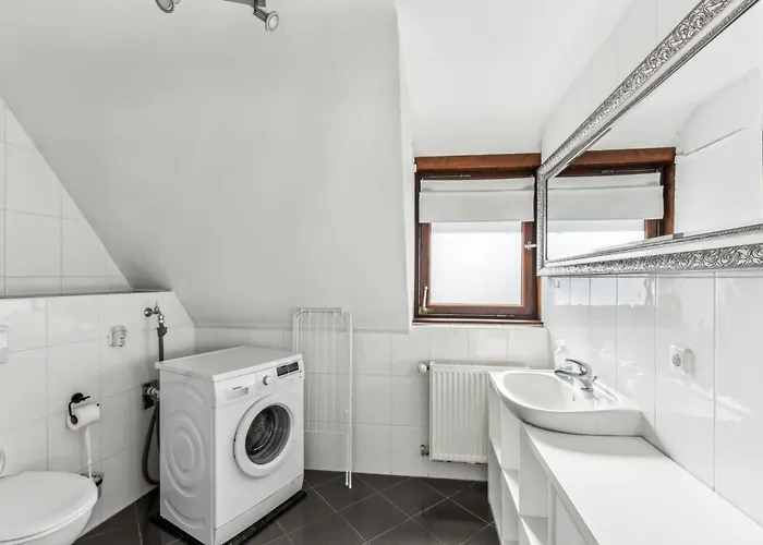 公寓 Crew Beds - In - For 4 People - 50m2, 1x Bedroom, 4x Single Bed, Free Coffee, Wifi & Parking - 24h Check In #gf01 *